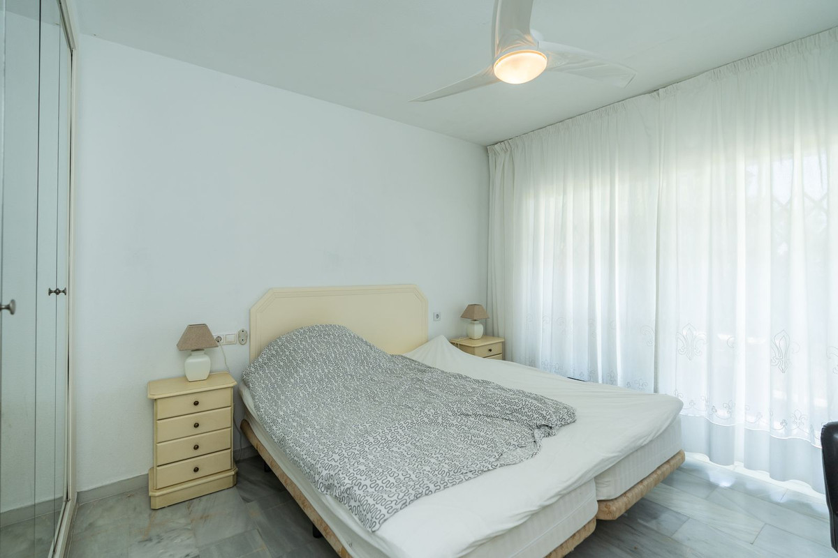 Se vende Apartamento Planta Baja de 2 dormitorios en Costa Del Sol, Málaga, España