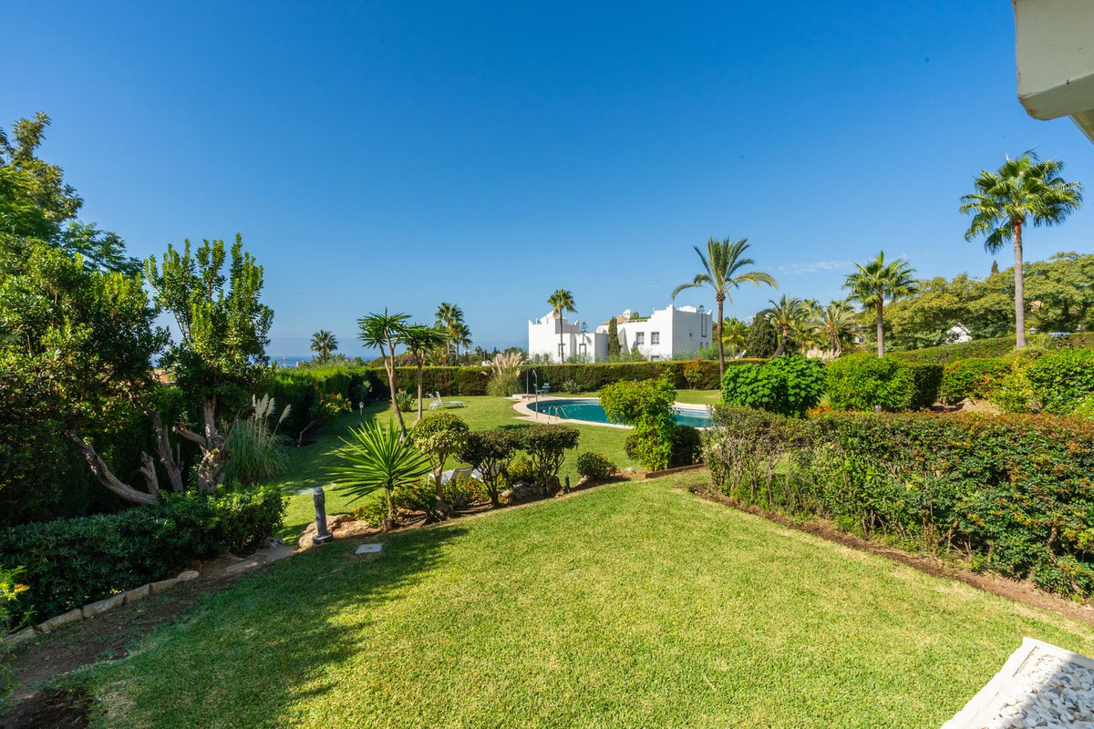 Se vende Apartamento Planta Baja de 2 dormitorios en Costa Del Sol, Málaga, España