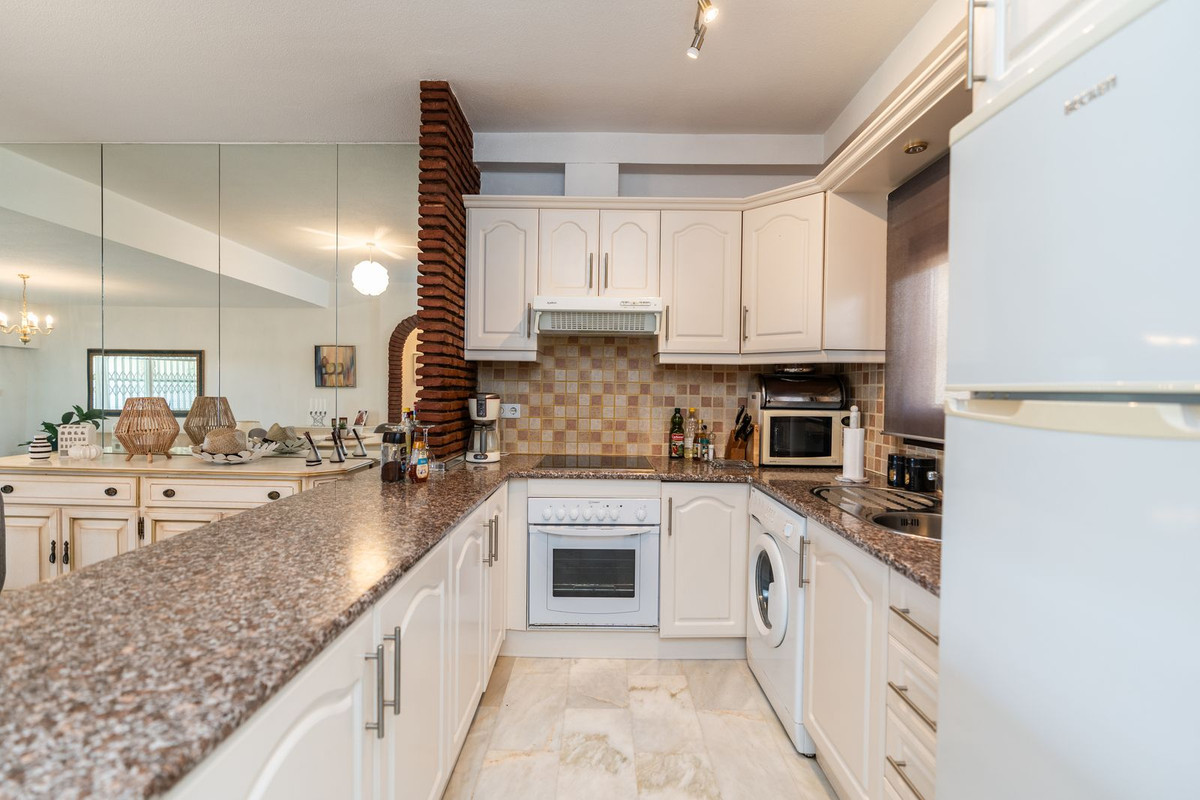 Se vende Apartamento Planta Baja de 2 dormitorios en Costa Del Sol, Málaga, España