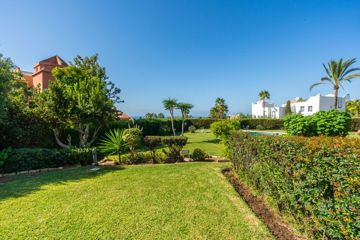 Se vende Apartamento Planta Baja de 2 dormitorios en Costa Del Sol, Málaga, España