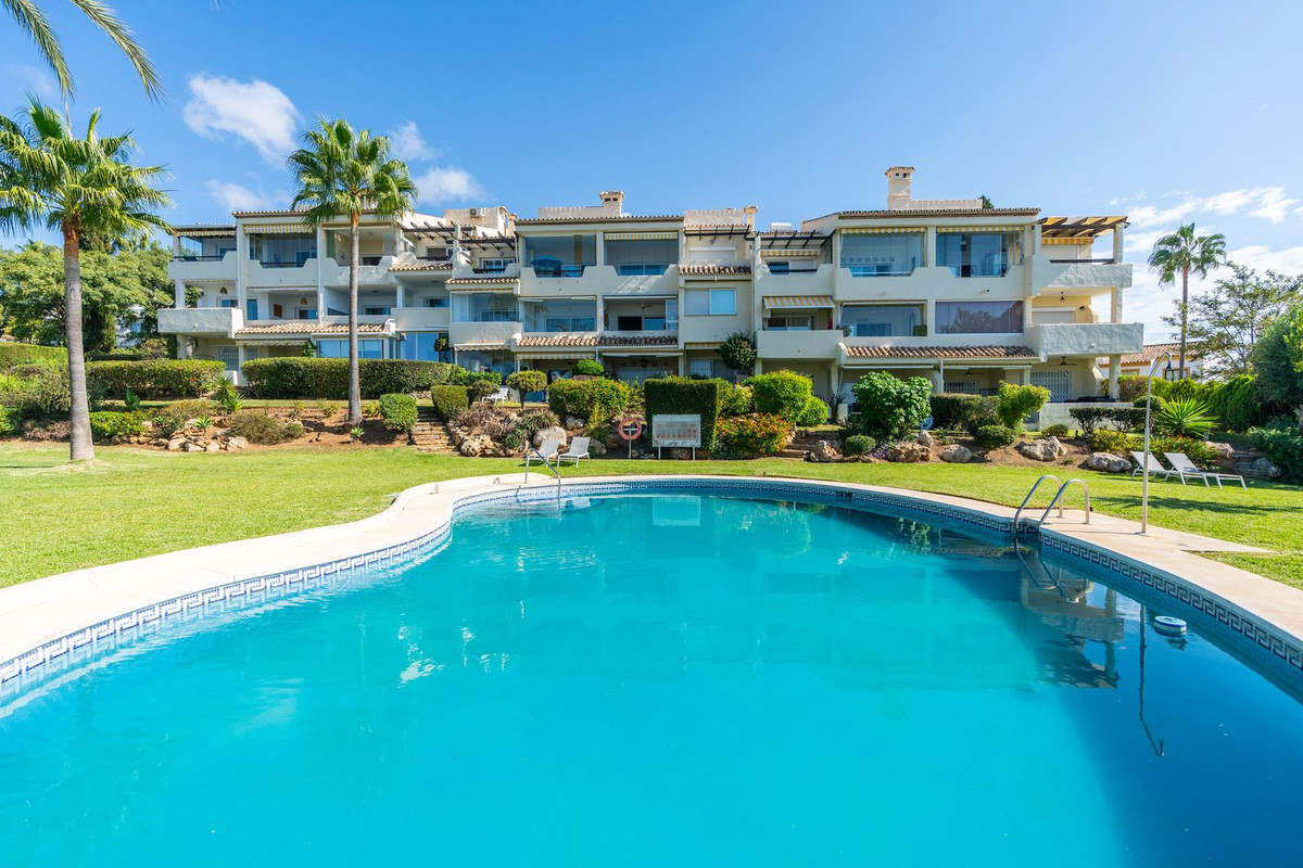 Se vende Apartamento Planta Baja de 2 dormitorios en Costa Del Sol, Málaga, España