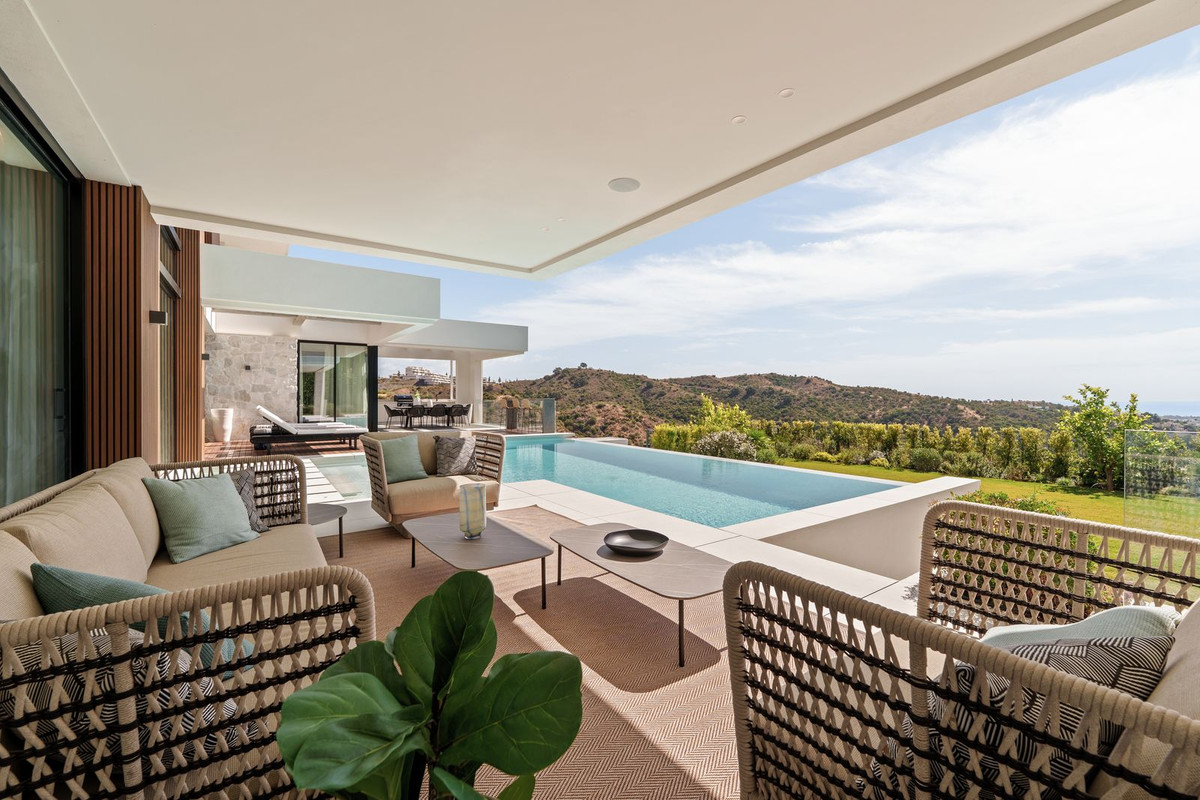 Se vende Villa - Chalet de 6 dormitorios en Costa Del Sol, Málaga, España