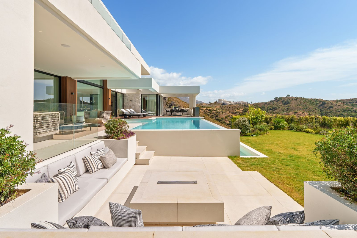 Se vende Villa - Chalet de 6 dormitorios en Costa Del Sol, Málaga, España