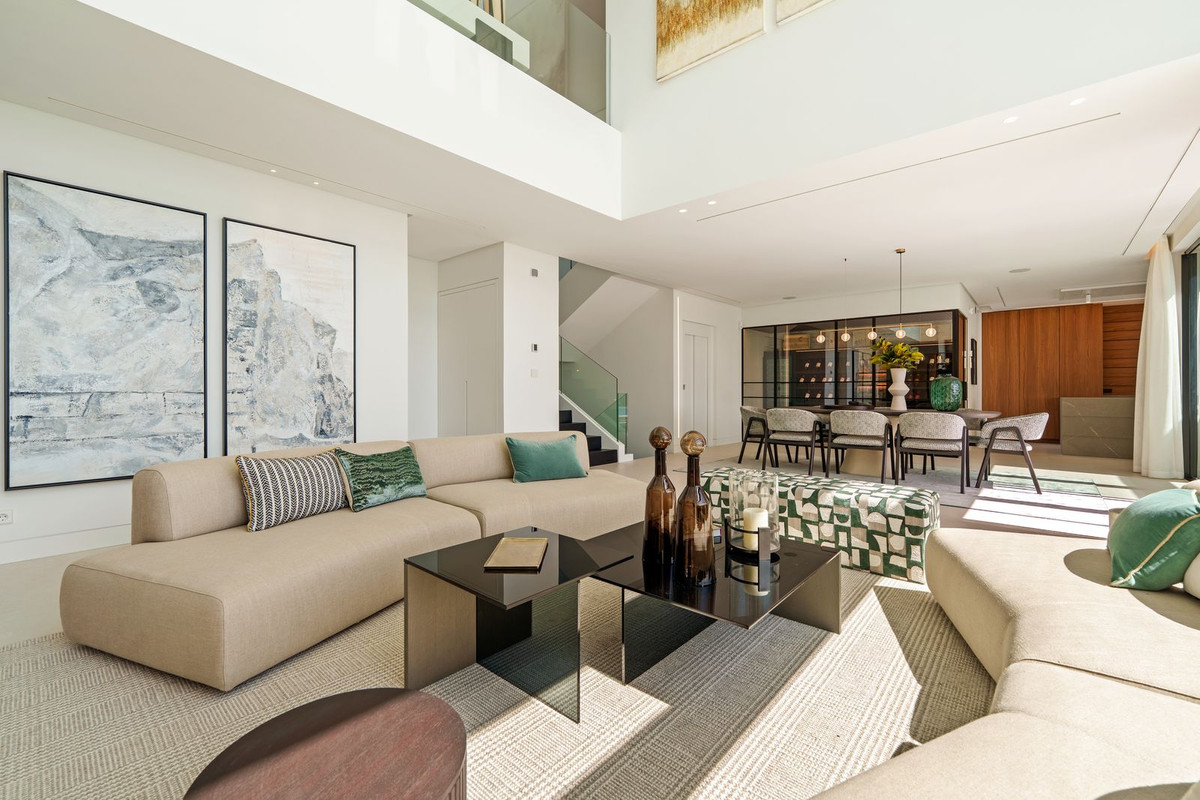 Se vende Villa - Chalet de 6 dormitorios en Costa Del Sol, Málaga, España