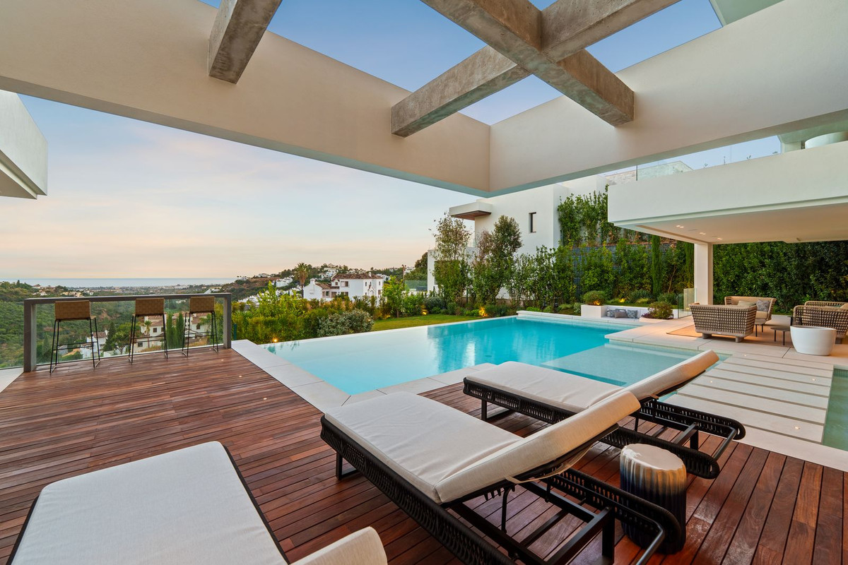 Se vende Villa - Chalet de 6 dormitorios en Costa Del Sol, Málaga, España
