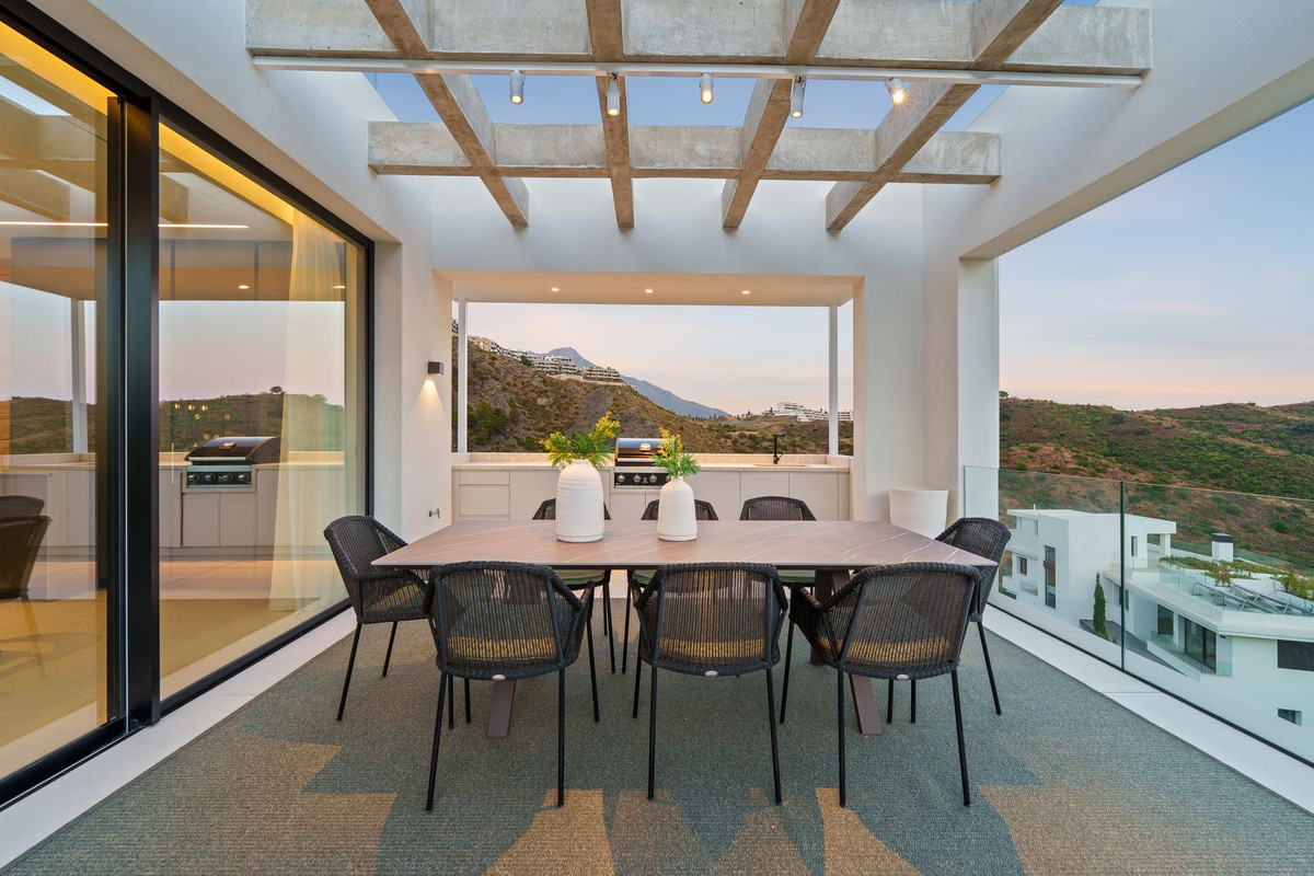 Se vende Villa - Chalet de 6 dormitorios en Costa Del Sol, Málaga, España