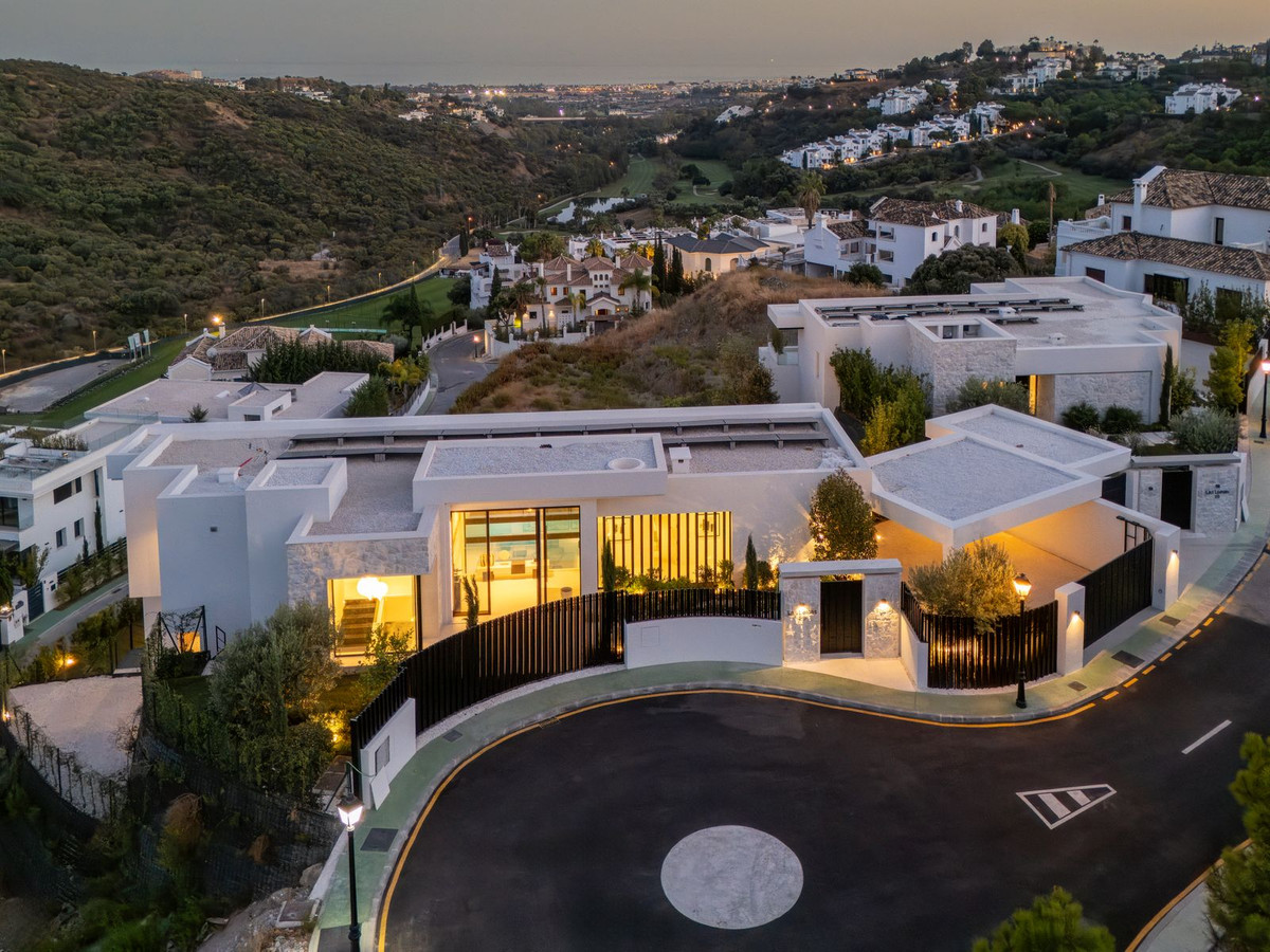 Se vende Villa - Chalet de 6 dormitorios en Costa Del Sol, Málaga, España