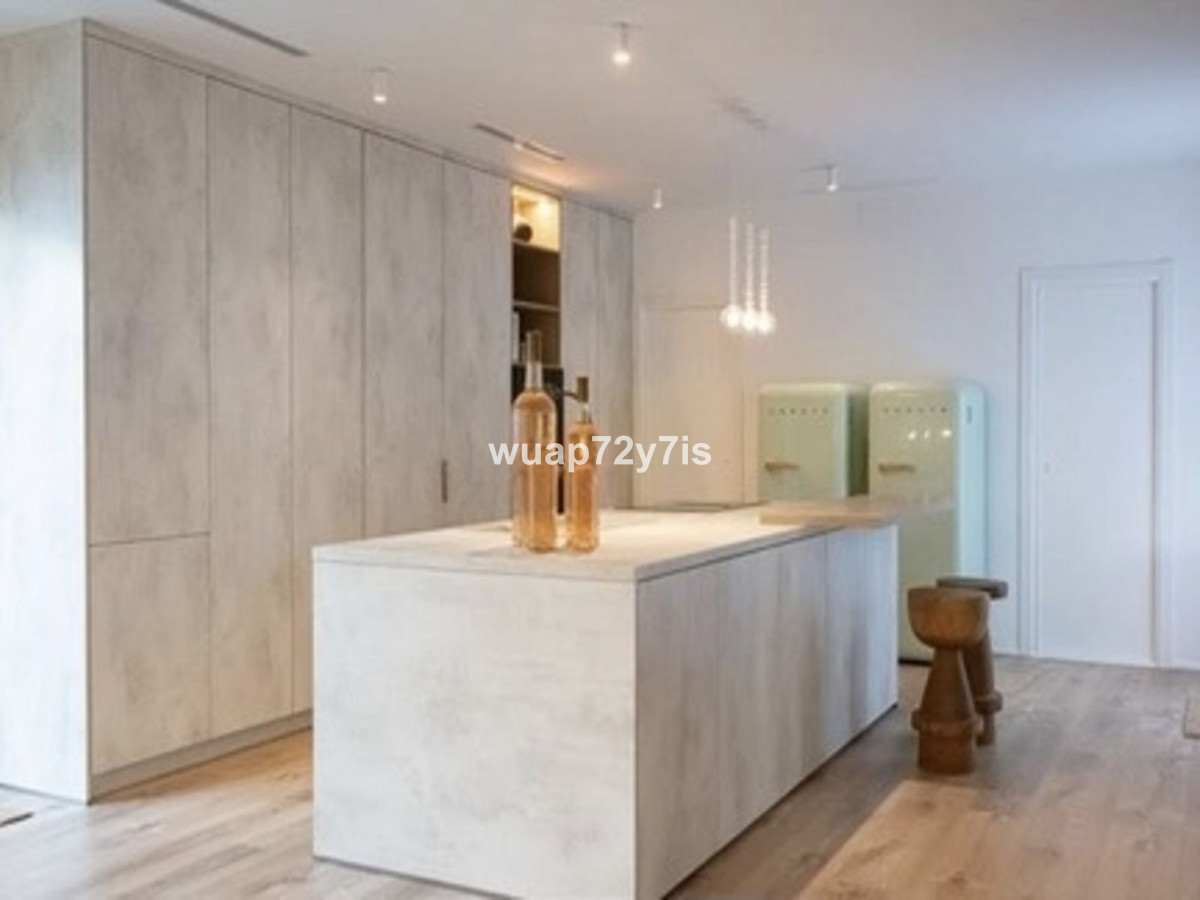 Se vende Villa - Chalet de 4 dormitorios en Costa Del Sol, Málaga, España