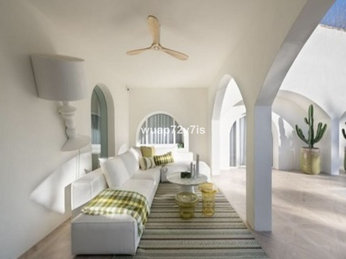 Se vende Villa - Chalet de 4 dormitorios en Costa Del Sol, Málaga, España
