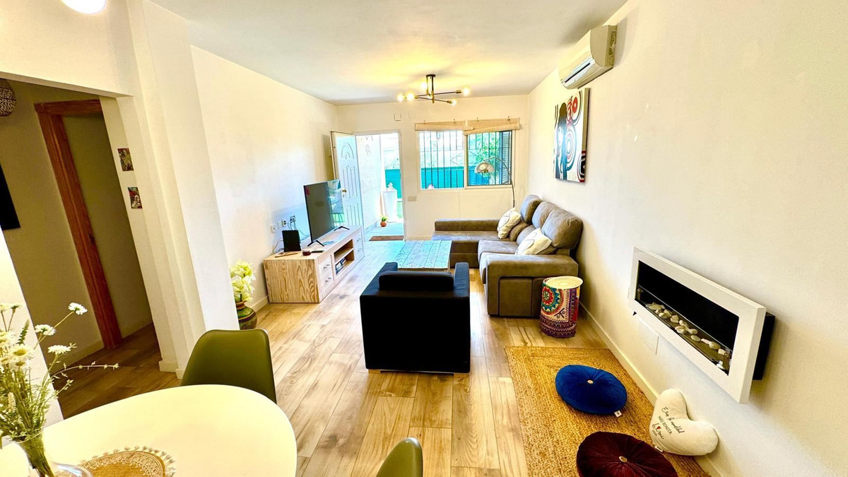 Se vende Apartamento Planta Media de 2 dormitorios en Costa Blanca, Alicante, España