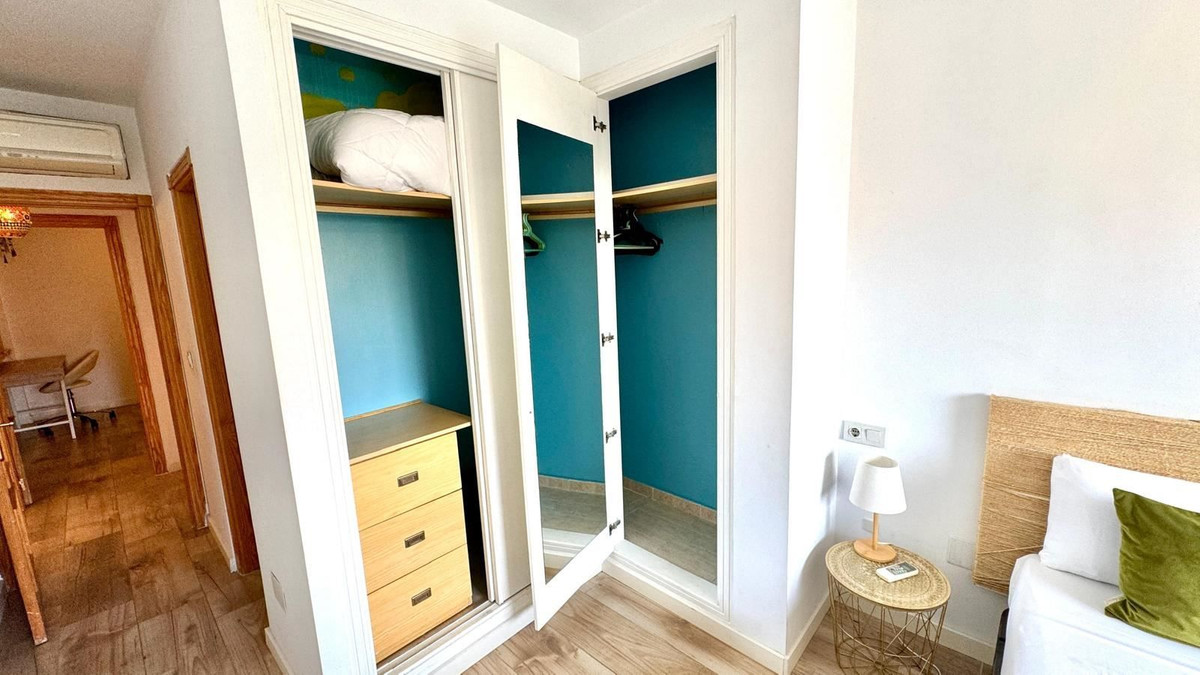 Se vende Apartamento Planta Media de 2 dormitorios en Costa Blanca, Alicante, España