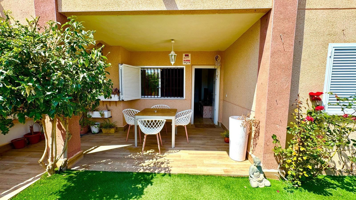 Se vende Apartamento Planta Media de 2 dormitorios en Costa Blanca, Alicante, España