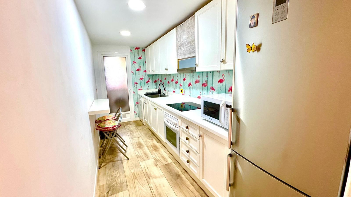 Se vende Apartamento Planta Media de 2 dormitorios en Costa Blanca, Alicante, España