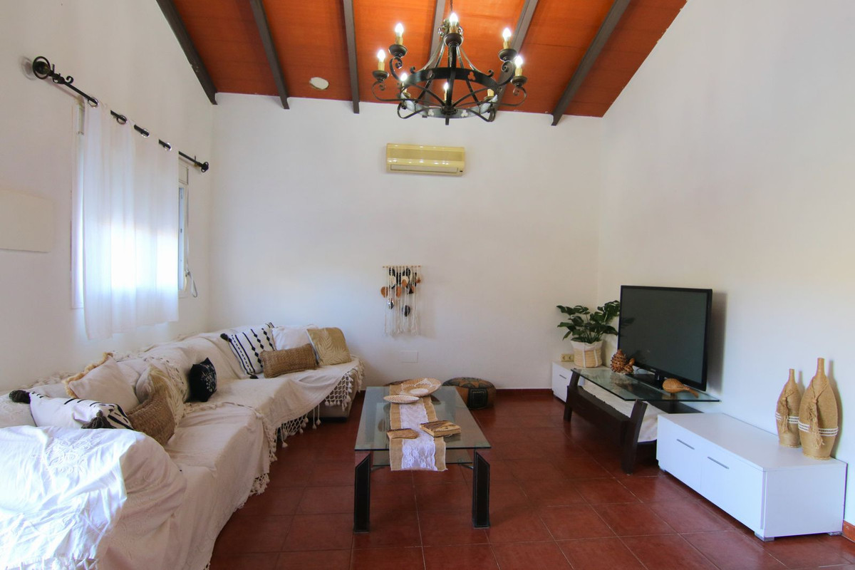 Se vende Villa - Chalet de 3 dormitorios en Costa Del Sol, Málaga, España