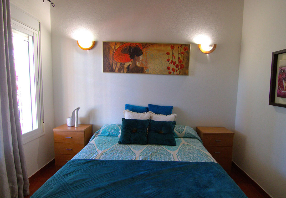 Se vende Villa - Chalet de 3 dormitorios en Costa Del Sol, Málaga, España