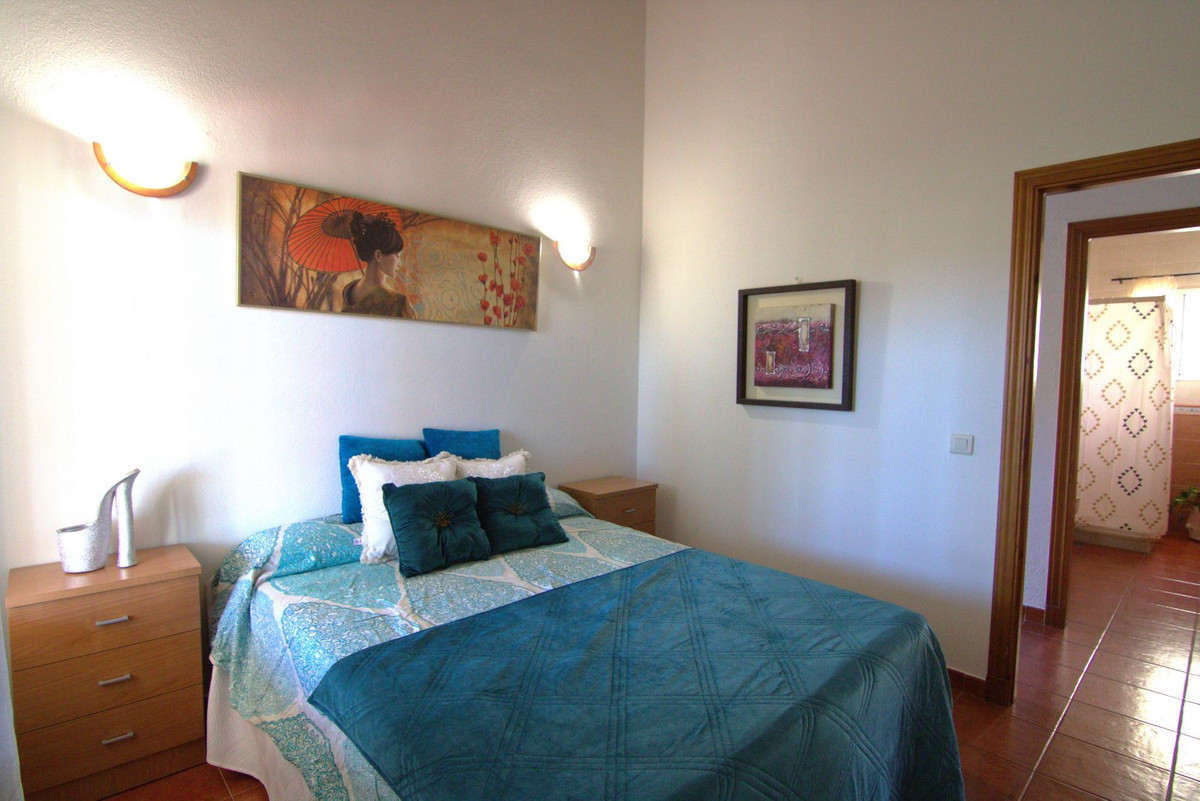 Se vende Villa - Chalet de 3 dormitorios en Costa Del Sol, Málaga, España