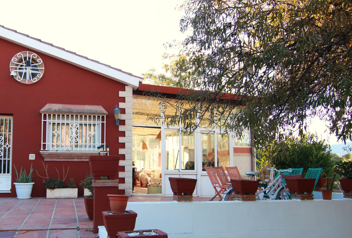 Se vende Villa - Chalet de 3 dormitorios en Costa Del Sol, Málaga, España