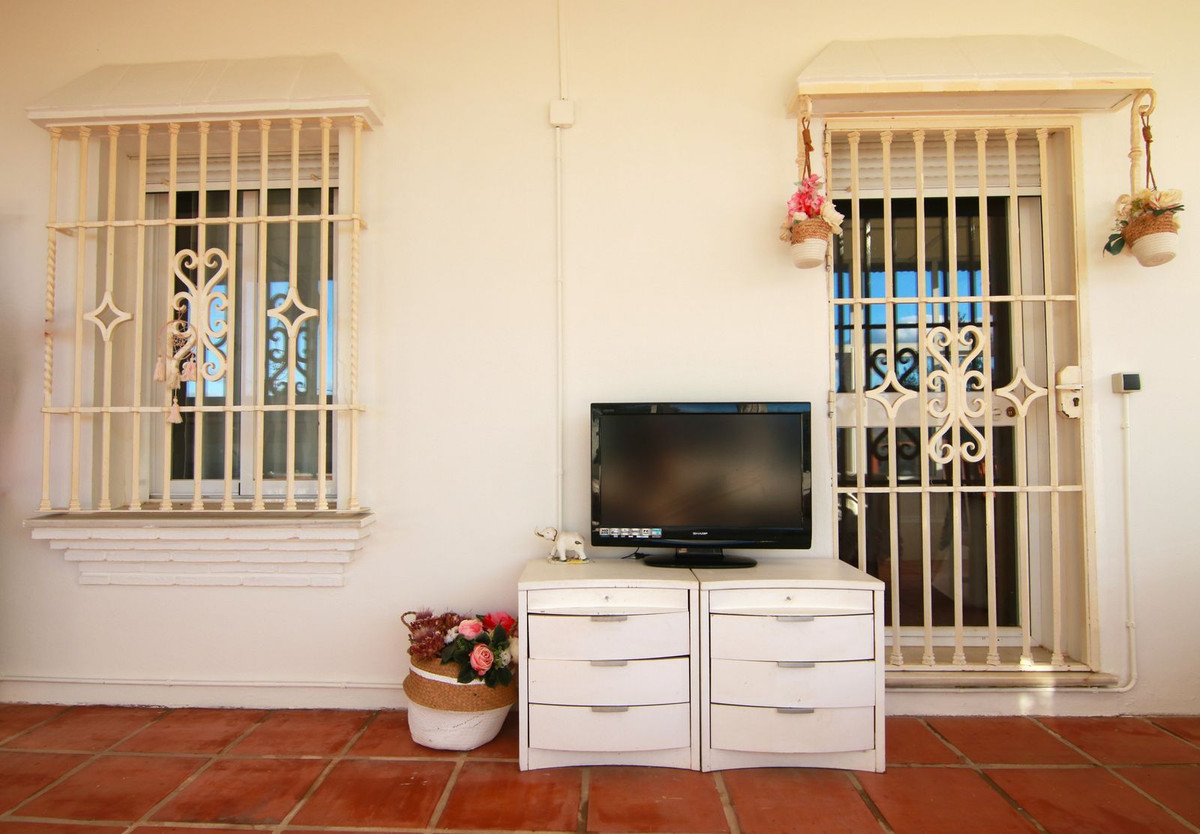 Se vende Villa - Chalet de 3 dormitorios en Costa Del Sol, Málaga, España