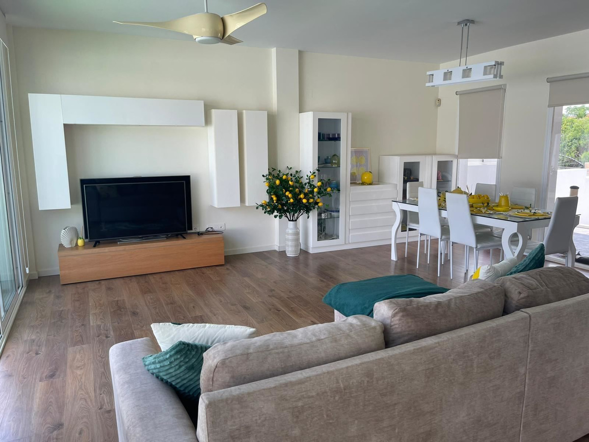 Se vende Villa - Chalet de 5 dormitorios en Costa Blanca, Alicante, España