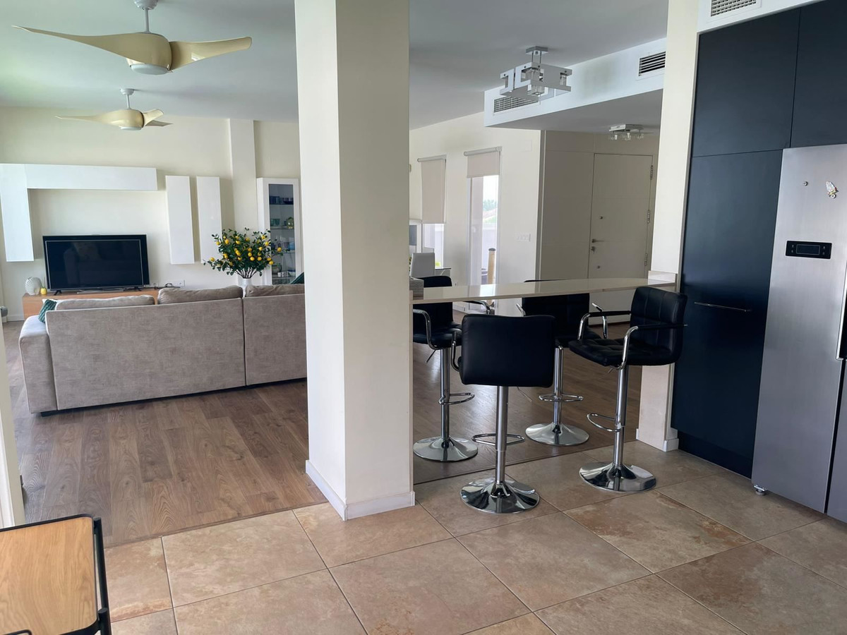 Se vende Villa - Chalet de 5 dormitorios en Costa Blanca, Alicante, España