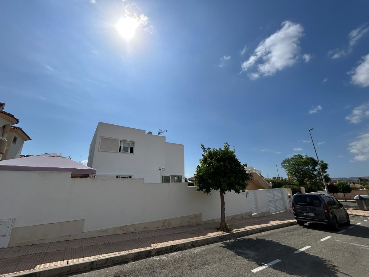 Se vende Villa - Chalet de 5 dormitorios en Costa Blanca, Alicante, España