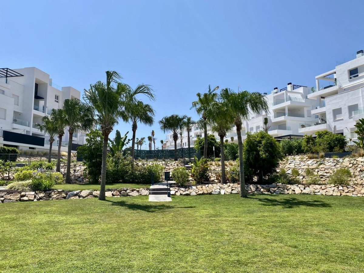 Se vende Apartamento Planta Media de 3 dormitorios en Costa Blanca, Alicante, España