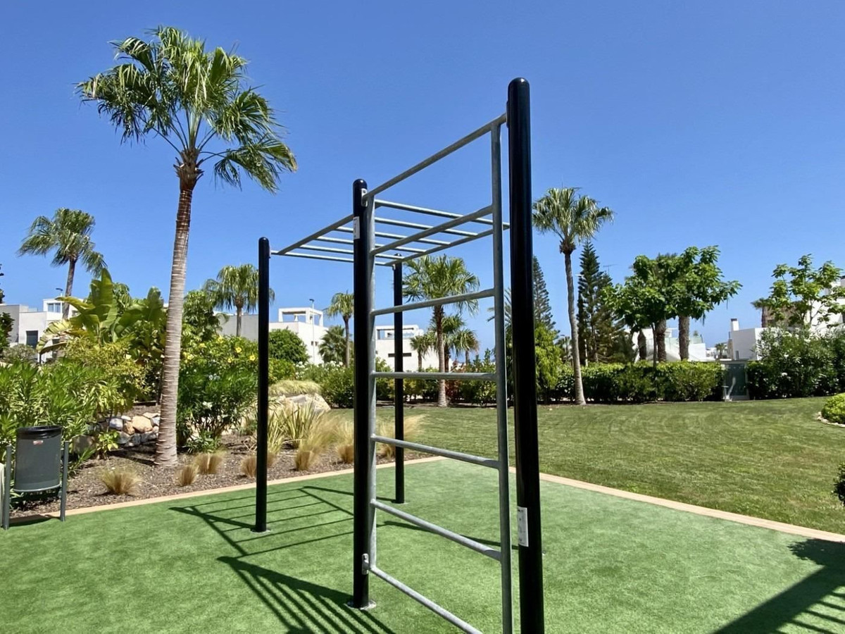 Se vende Apartamento Planta Media de 3 dormitorios en Costa Blanca, Alicante, España