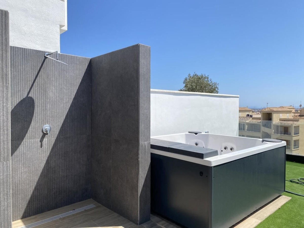 Se vende Apartamento Planta Media de 3 dormitorios en Costa Blanca, Alicante, España