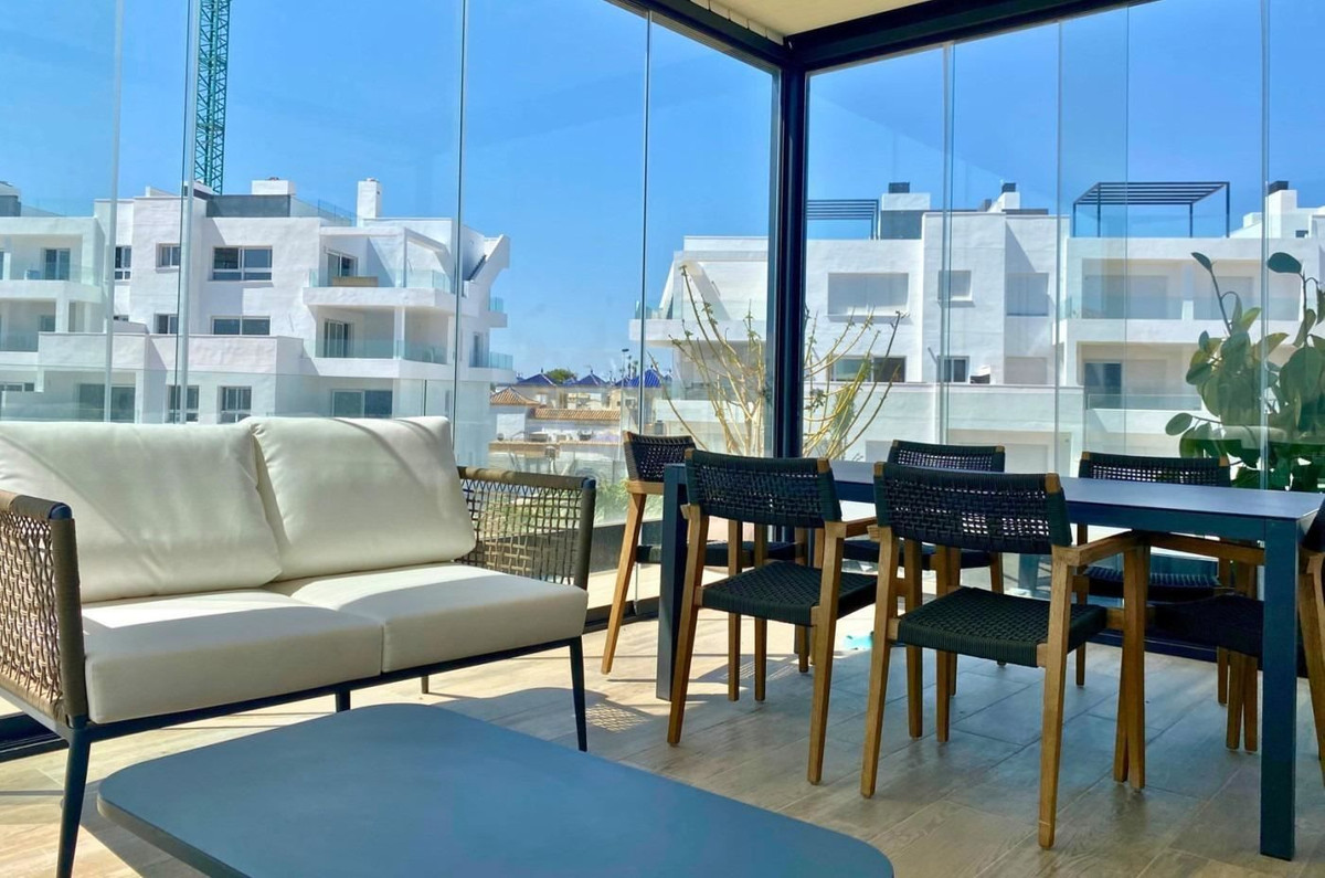Se vende Apartamento Planta Media de 3 dormitorios en Costa Blanca, Alicante, España