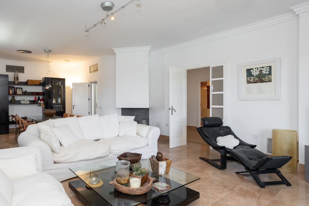Se vende Villa - Chalet de 4 dormitorios en Costa Blanca, Alicante, España