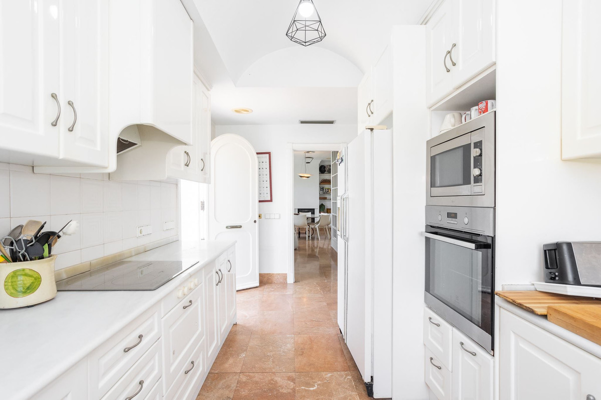 Se vende Villa - Chalet de 4 dormitorios en Costa Blanca, Alicante, España