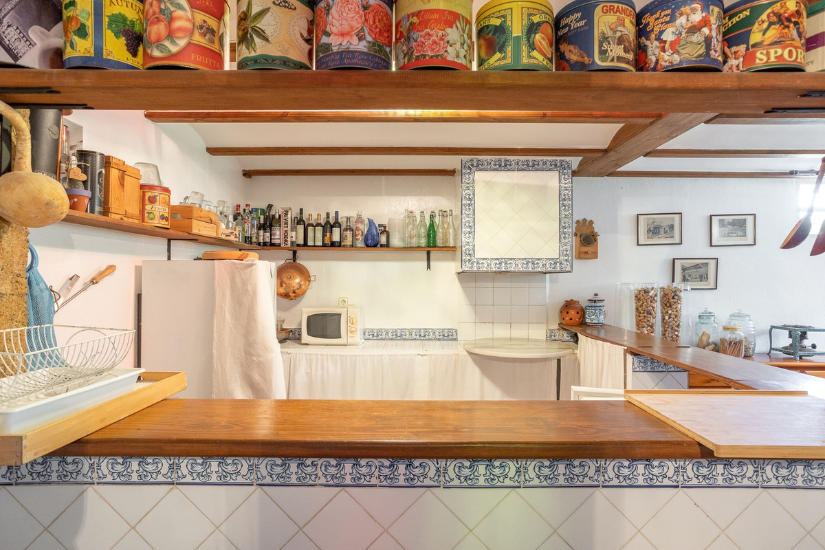 Se vende Villa - Chalet de 4 dormitorios en Costa Blanca, Alicante, España