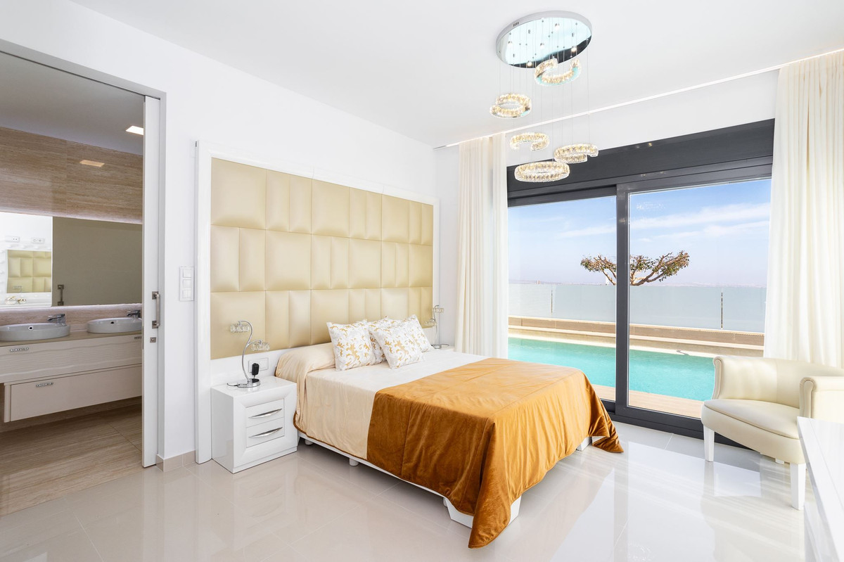 5 Bed Townhouse for sale in San Miguel De Salinas Costa Blanca, Alicante, Spain