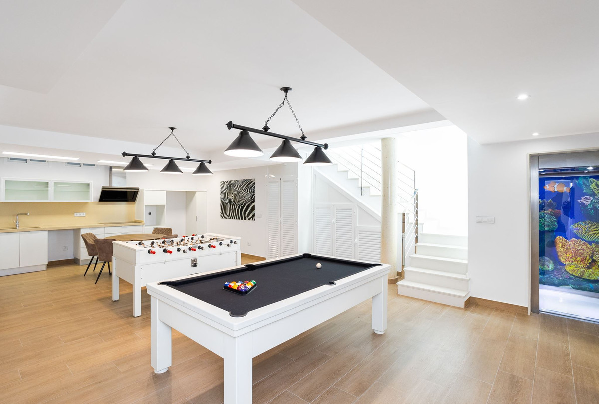 5 Bed Townhouse for sale in San Miguel De Salinas Costa Blanca, Alicante, Spain