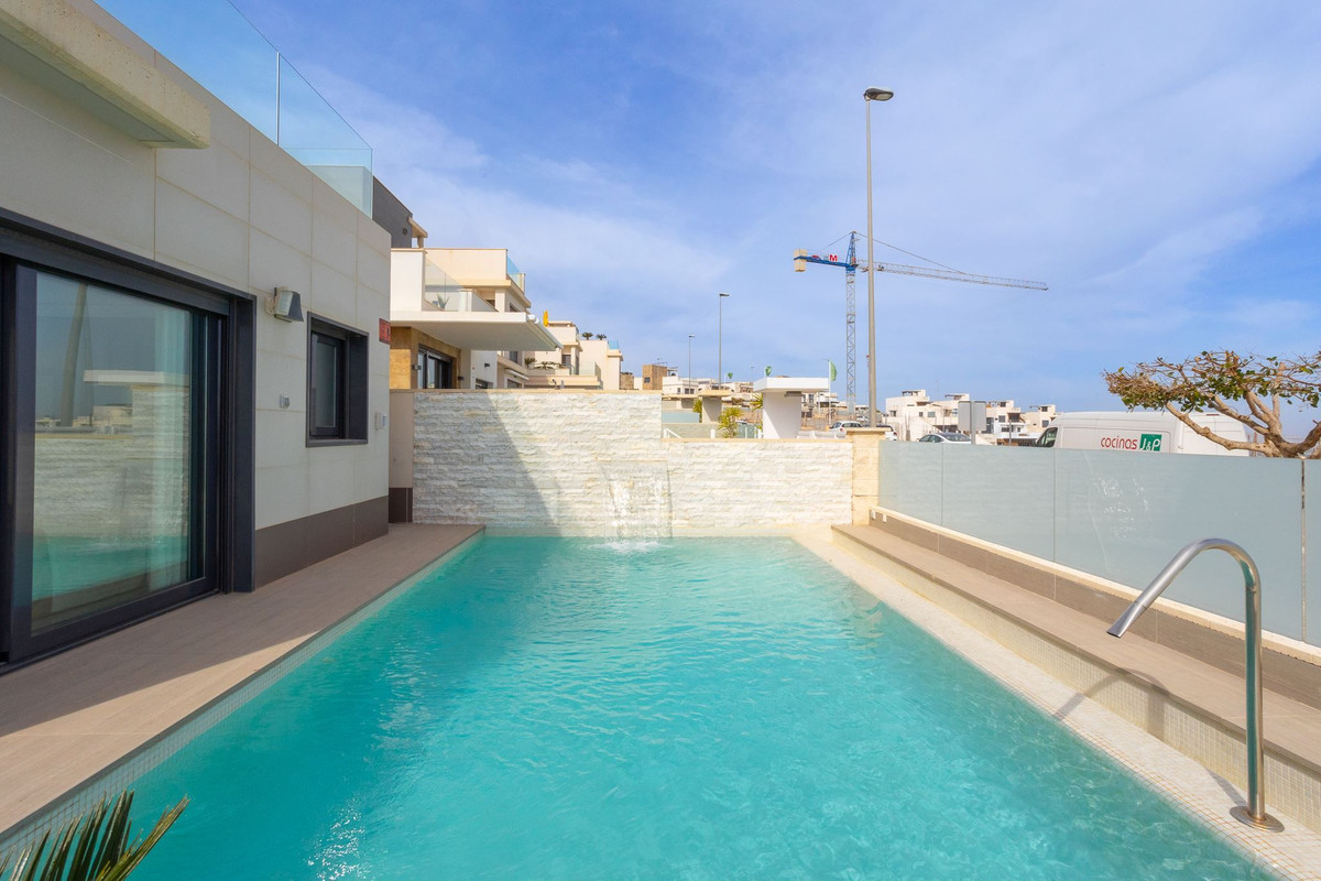5 Bed Townhouse for sale in San Miguel De Salinas Costa Blanca, Alicante, Spain
