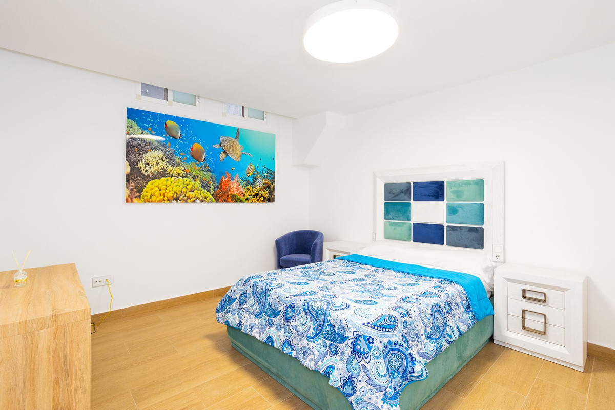 5 Bed Townhouse for sale in San Miguel De Salinas Costa Blanca, Alicante, Spain