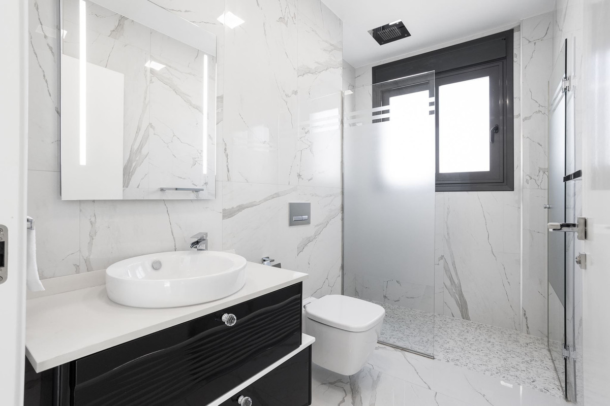 5 Bed Townhouse for sale in San Miguel De Salinas Costa Blanca, Alicante, Spain