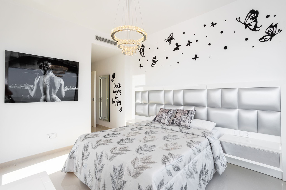5 Bed Townhouse for sale in San Miguel De Salinas Costa Blanca, Alicante, Spain