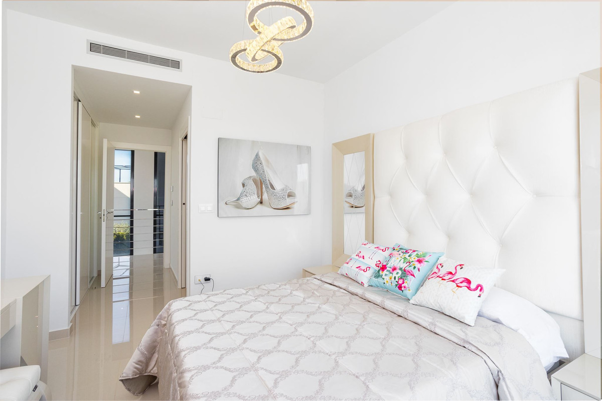 5 Bed Townhouse for sale in San Miguel De Salinas Costa Blanca, Alicante, Spain