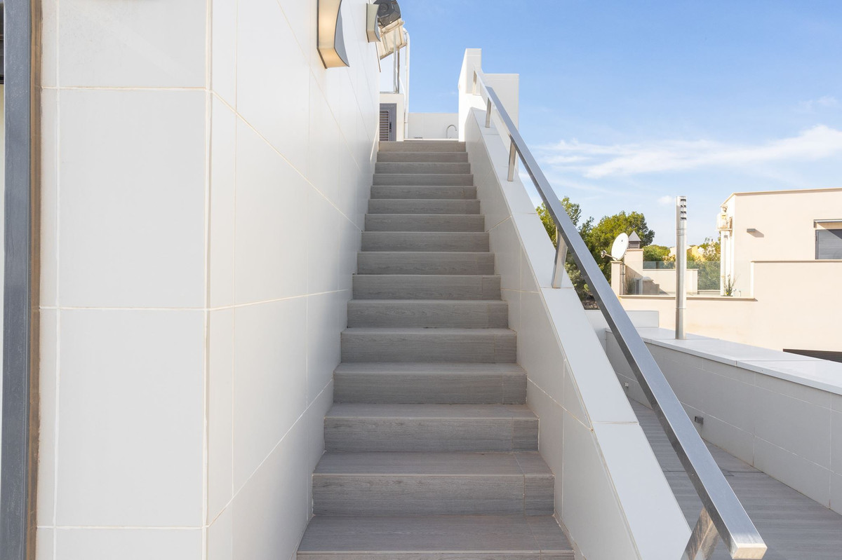 5 Bed Townhouse for sale in San Miguel De Salinas Costa Blanca, Alicante, Spain