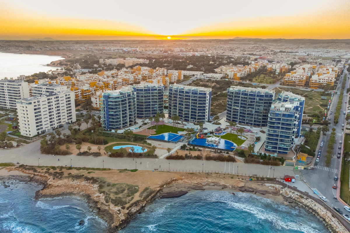 3 Bed Apartment for sale in Punta Prima Costa Blanca, Alicante, Spain