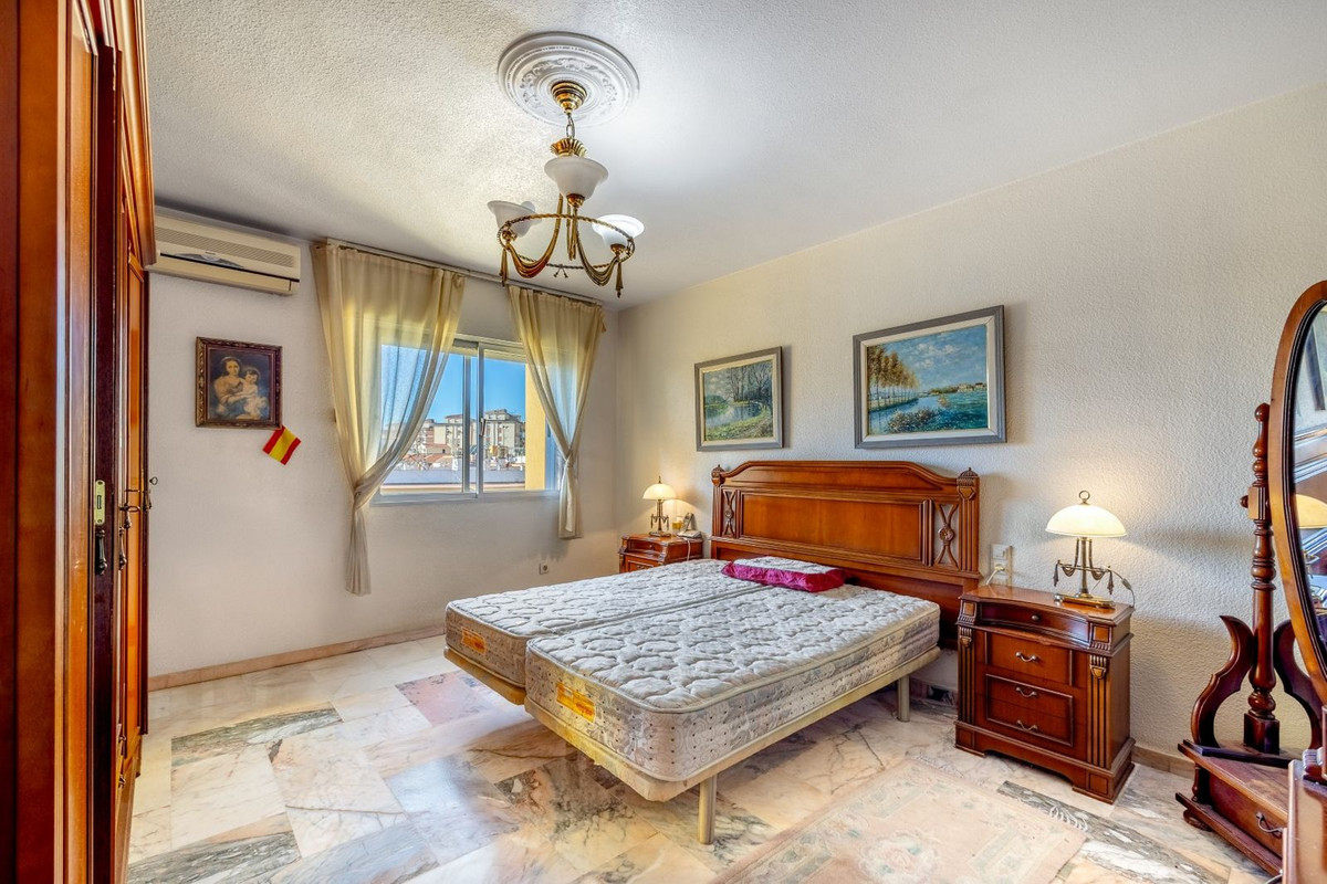 6 Bed Apartment for sale in Fuengirola Costa Del Sol, Málaga, Spain