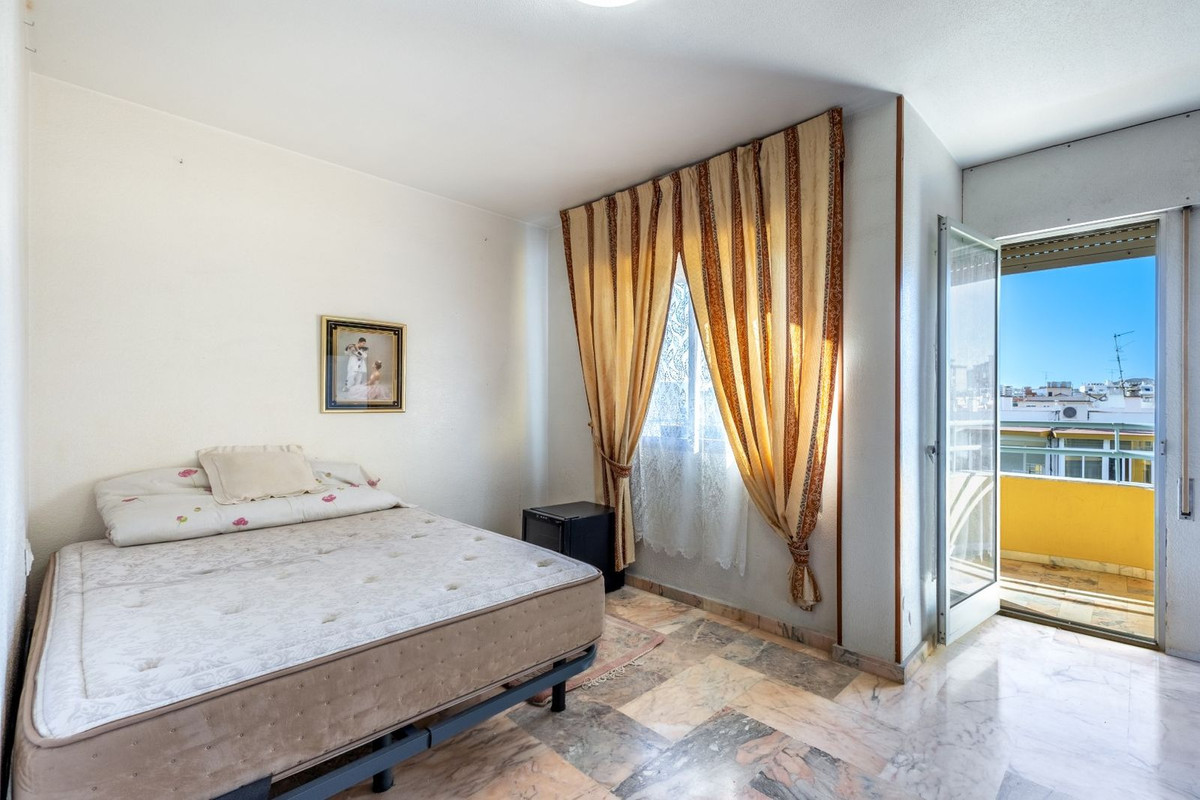 6 Bed Apartment for sale in Fuengirola Costa Del Sol, Málaga, Spain