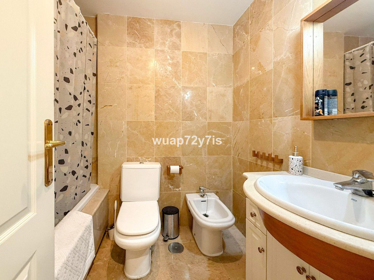 1 Bed Apartment for sale in Estepona Costa Del Sol, Málaga, Spain