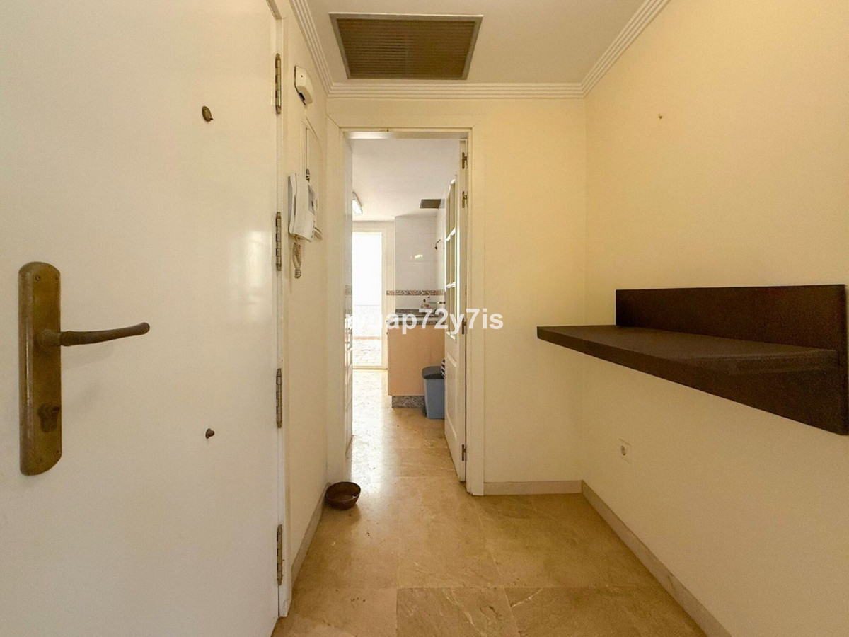 1 Bed Apartment for sale in Estepona Costa Del Sol, Málaga, Spain