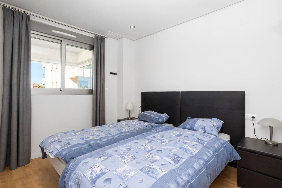 Se vende Apartamento Planta Media de 4 dormitorios en Costa Blanca, Alicante, España