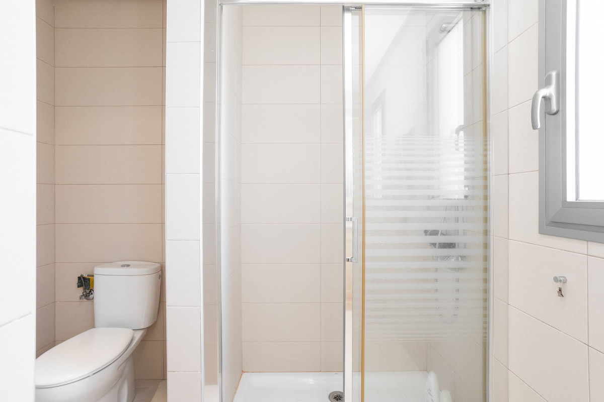 Se vende Apartamento Planta Media de 4 dormitorios en Costa Blanca, Alicante, España
