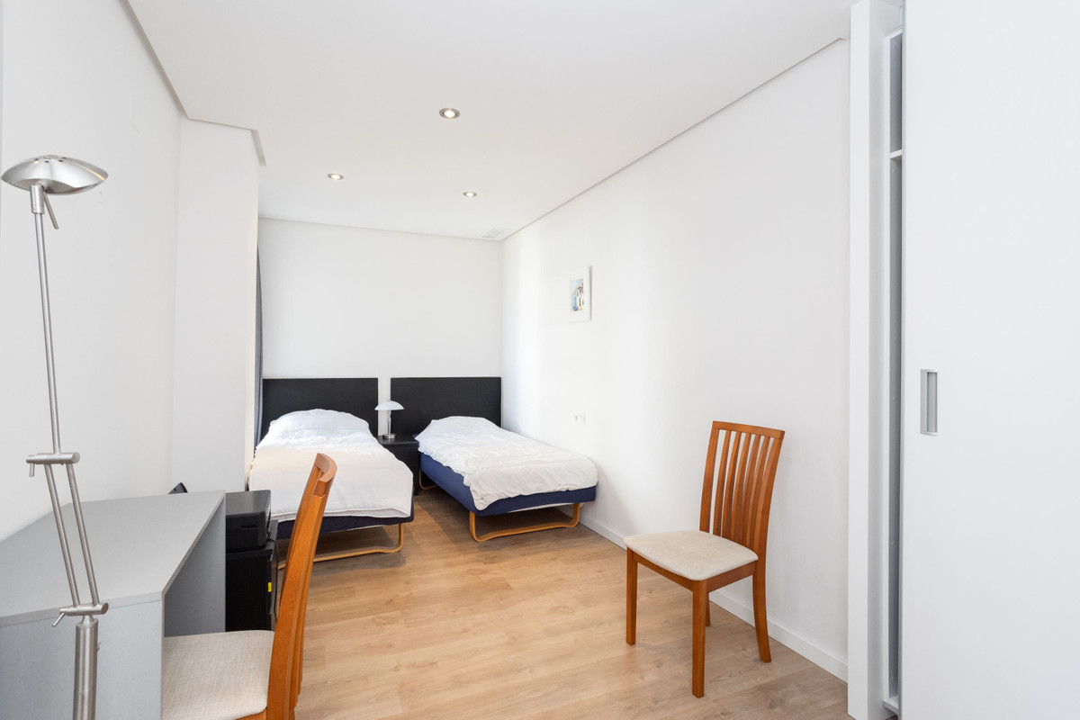 Se vende Apartamento Planta Media de 4 dormitorios en Costa Blanca, Alicante, España