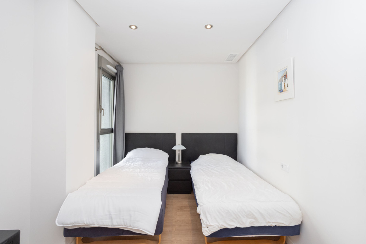 Se vende Apartamento Planta Media de 4 dormitorios en Costa Blanca, Alicante, España