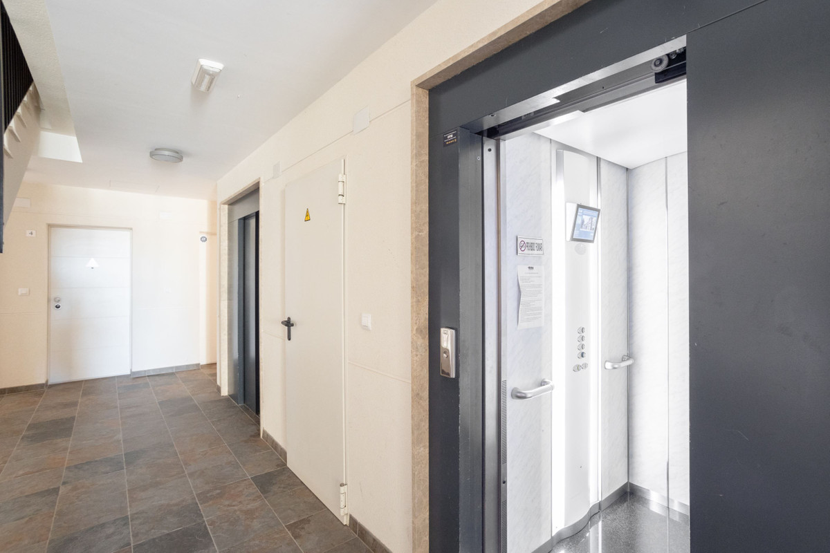 Se vende Apartamento Planta Media de 4 dormitorios en Costa Blanca, Alicante, España